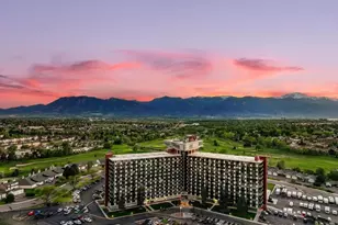 411 Lakewood Cir, Colorado Springs, CO 80910 - Photo 2