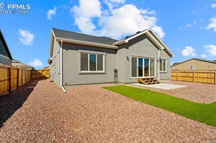 2402 Sunrise Ln, Pueblo, CO 81008 - Photo 38