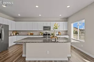 2402 Sunrise Ln, Pueblo, CO 81008 - Photo 10