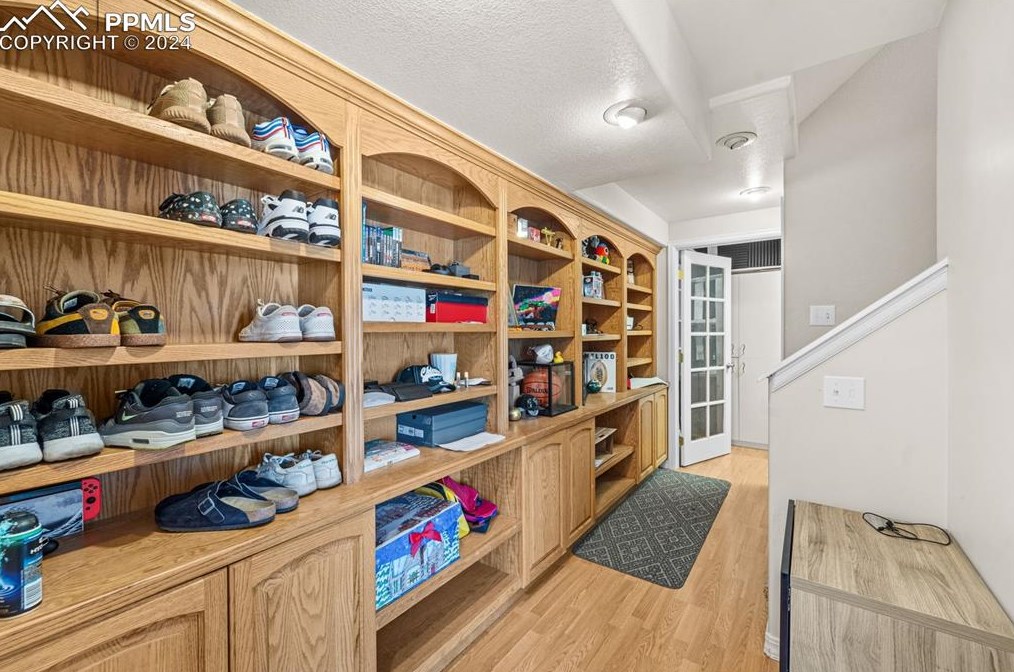 1183 Westmoreland Rd, Colorado Springs CO 80907-4628 exterior