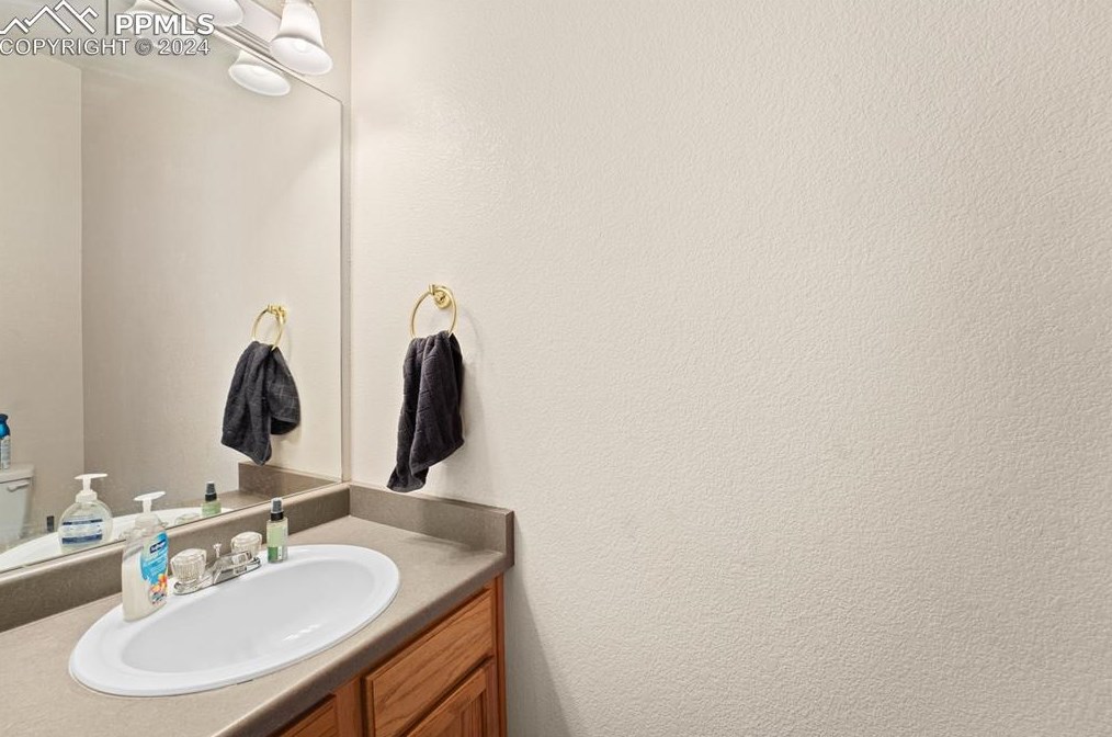 1183 Westmoreland Rd, Colorado Springs CO 80907-4628 exterior