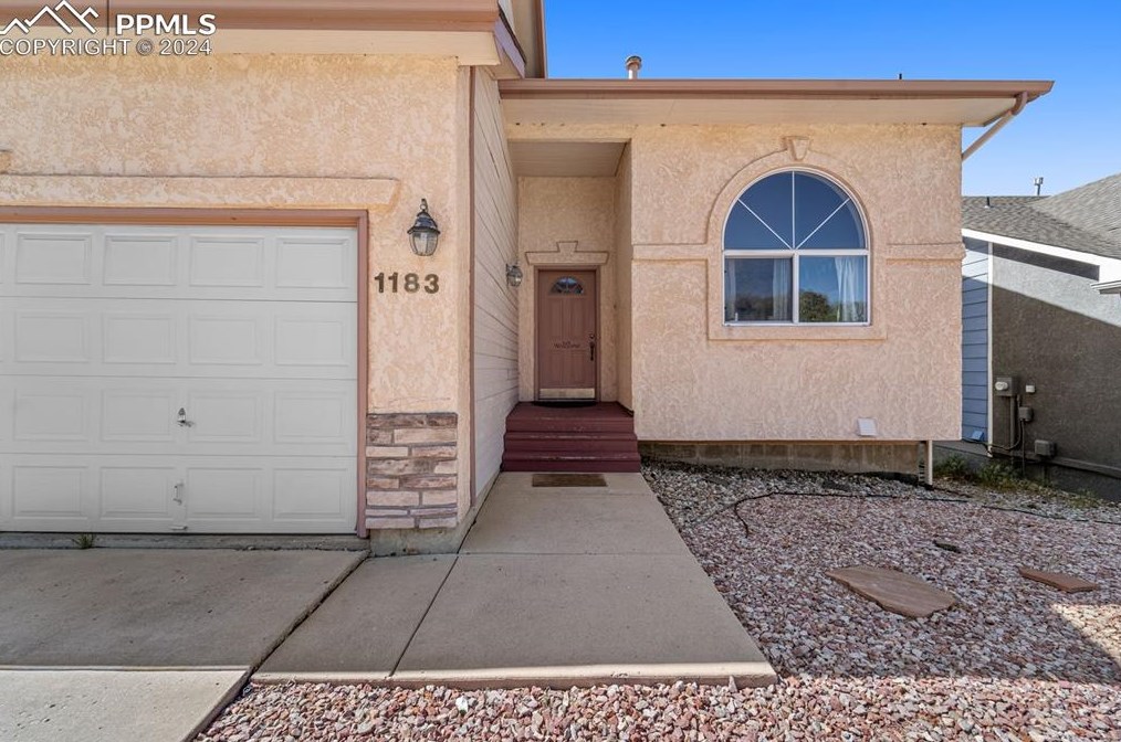 1183 Westmoreland Rd, Colorado Springs CO 80907-4628 exterior