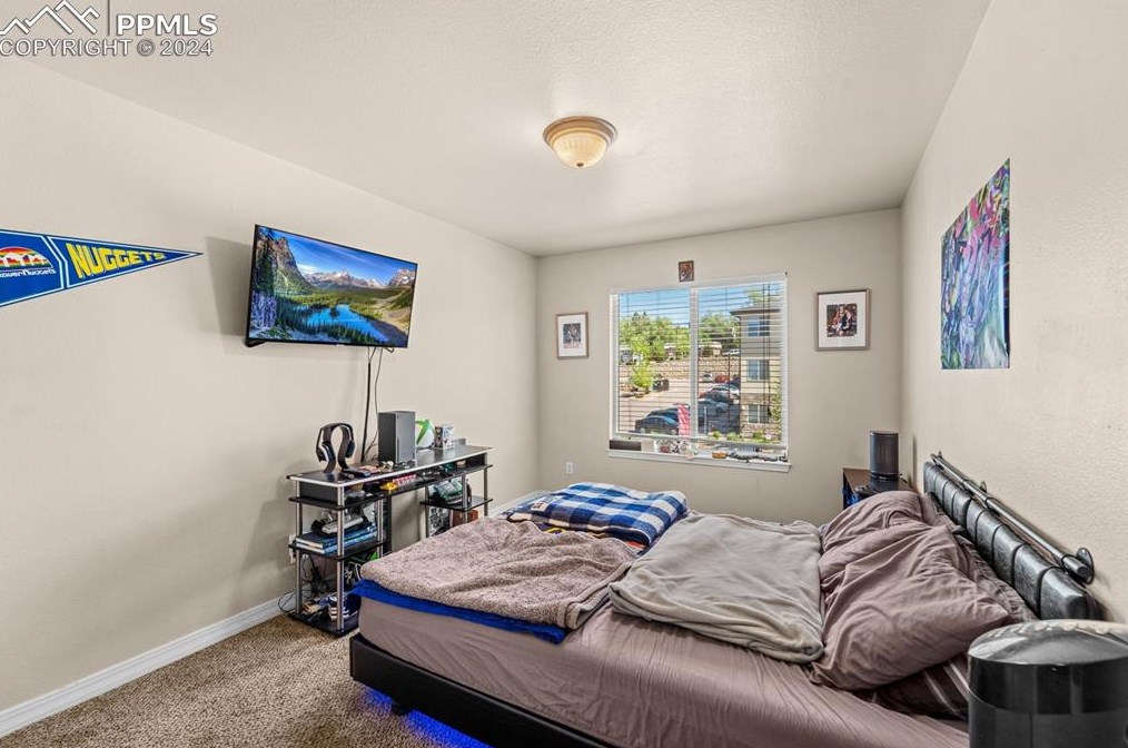 1183 Westmoreland Rd, Colorado Springs CO 80907-4628 exterior