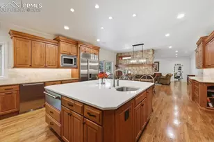 7615 Winding Oaks Dr, Colorado Springs, CO 80919 - Photo 10