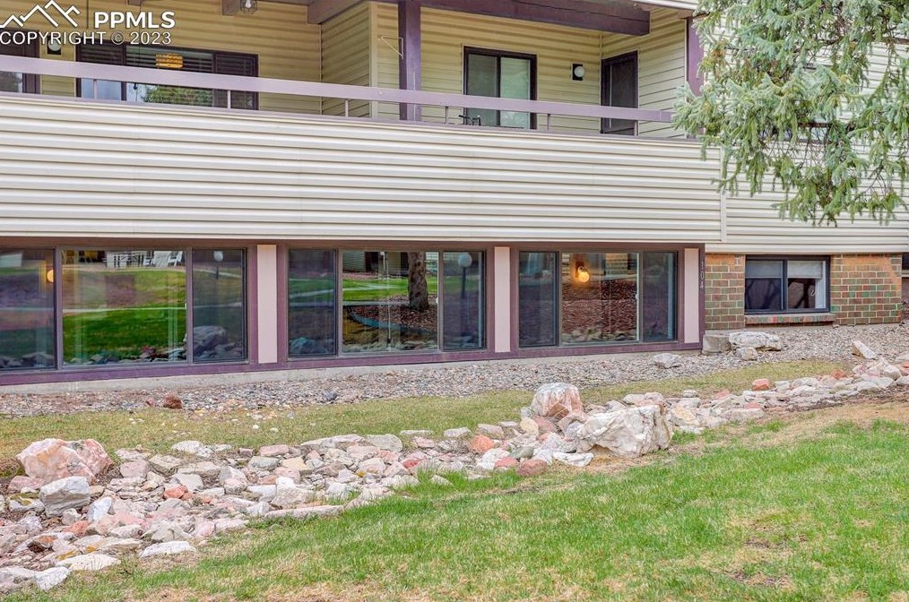 6540 Delmonico Dr, Colorado Springs, CO 80919-1848