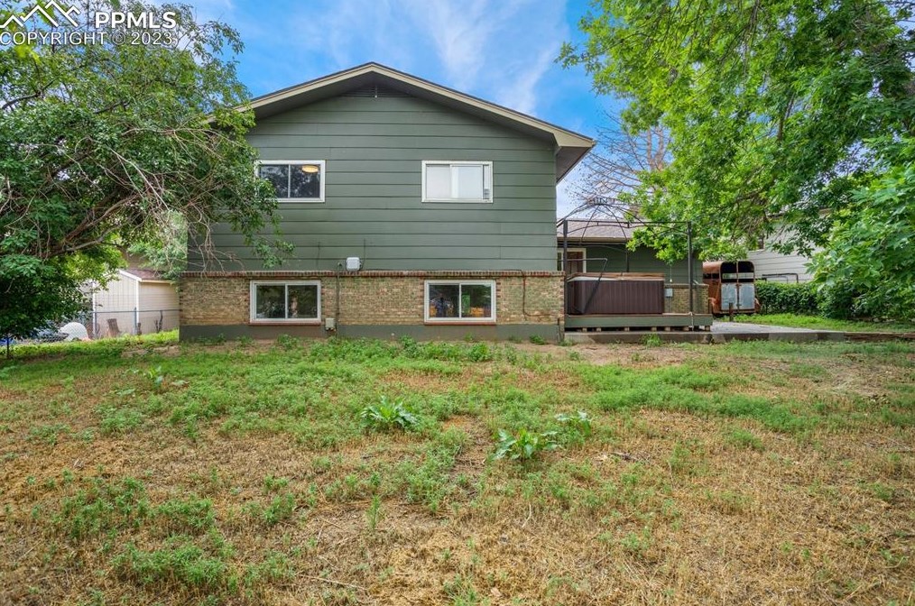 1450 Luna Vis St, Colorado Springs CO 80911-2429 exterior