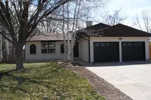 141 Kingsley Ave, Pueblo, CO 81005 - Photo 1