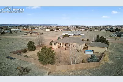 1170 W Loasa Drive, Pueblo, CO 81007 - Photo 4