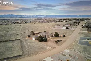 1170 W Loasa Dr, Pueblo, CO 81007 - Photo 6
