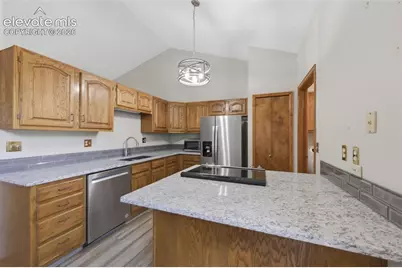 6522 Foxdale Circle, Colorado Springs, CO 80919 - Photo 10