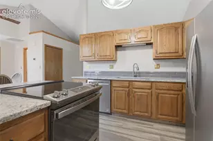 6522 Foxdale Cir, Colorado Springs, CO 80919 - Photo 12
