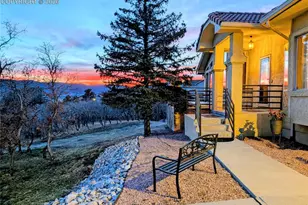 390 Scrub Oak Cir, Monument, CO 80132 - Photo 2