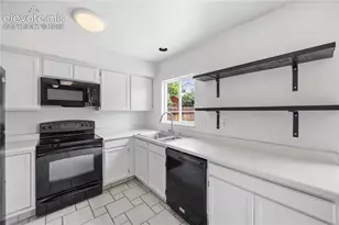 7440 Churchwood Cir, Colorado Springs, CO 80918 - Photo 14