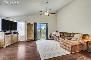 6851 Mandan Dr, Colorado Springs, CO 80925 - Photo 12