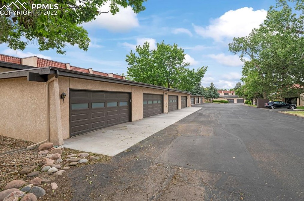 3123 Broadmoor Valley Rd, Colorado Springs, CO 80906-4431