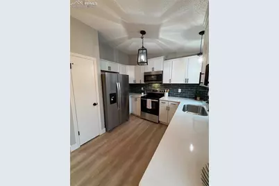 4522 Lancaster Drive, Colorado Springs, CO 80916 - Photo 10