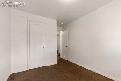 807 E Mesa Avenue, Pueblo, CO 81006 - Photo 12