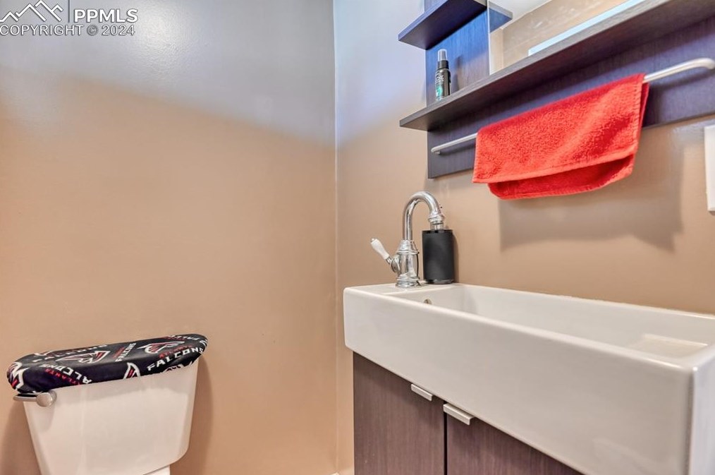 200 Cir Dr, Canon City CO 81212-5403 exterior