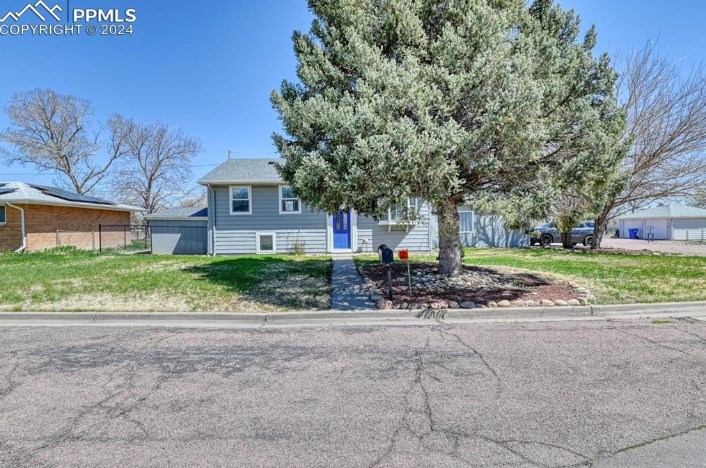 200 Cir Dr, Canon City CO 81212-5403 exterior