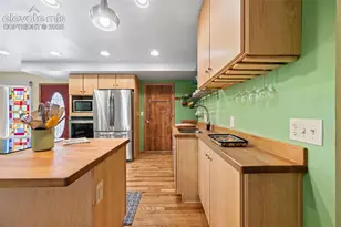 1032 Hill Cir, Colorado Springs, CO 80904 - Photo 8