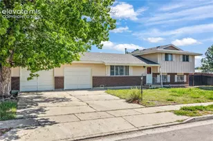 2712 Arlington Dr, Colorado Springs, CO 80910 - Photo 2