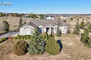 19645 Insborough Ct, Monument, CO 80132 - Photo 2