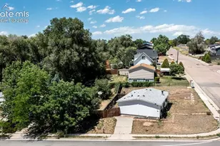 316 Comanche Village Dr, Fountain, CO 80817 - Photo 4