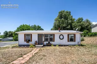 316 Comanche Village Dr, Fountain, CO 80817 - Photo 2