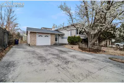 6920 Blue River Way, Colorado Springs, CO 80911 - Photo 2