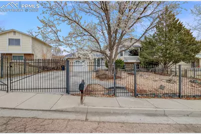 6920 Blue River Way, Colorado Springs, CO 80911 - Photo 4