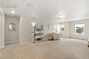 8121 Lookout Ct, Colorado Springs, CO 80925 - Photo 14