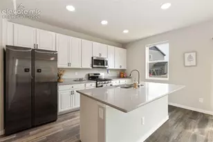 8121 Lookout Ct, Colorado Springs, CO 80925 - Photo 8