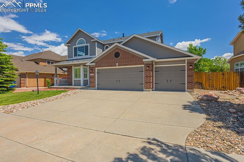 5725 Dusty Chaps Dr, Colorado Springs, CO 80923-4150