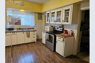 2423 E St Vrain Street, Colorado Springs, CO 80909 - Photo 12