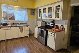 2423 E St Vrain St, Colorado Springs, CO 80909 - Photo 12