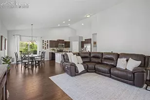 19454 Lindenmere Dr, Monument, CO 80132 - Photo 10