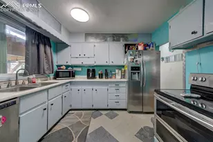 521 Acoma Dr, Colorado Springs, CO 80911 - Photo 18