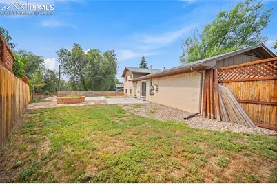 1333 Holmes Drive, Colorado Springs, CO 80909 - Photo 28