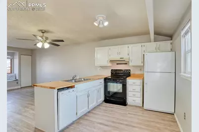 311 Trapper Lane, Fountain, CO 80817 - Photo 14