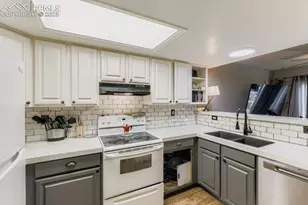 3517 Atlantic Dr, Colorado Springs, CO 80910 - Photo 8