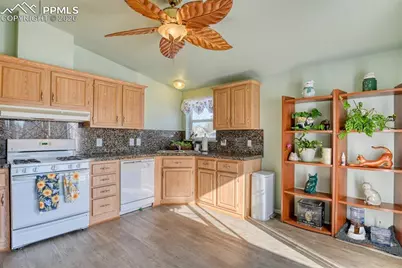 4661 Gray Fox Heights, Colorado Springs, CO 80922 - Photo 6