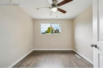 1913 Collier Avenue, Colorado Springs, CO 80909 - Photo 12