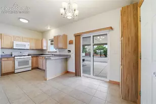 1008 E Kirkwood Dr, Pueblo, CO 81007 - Photo 4