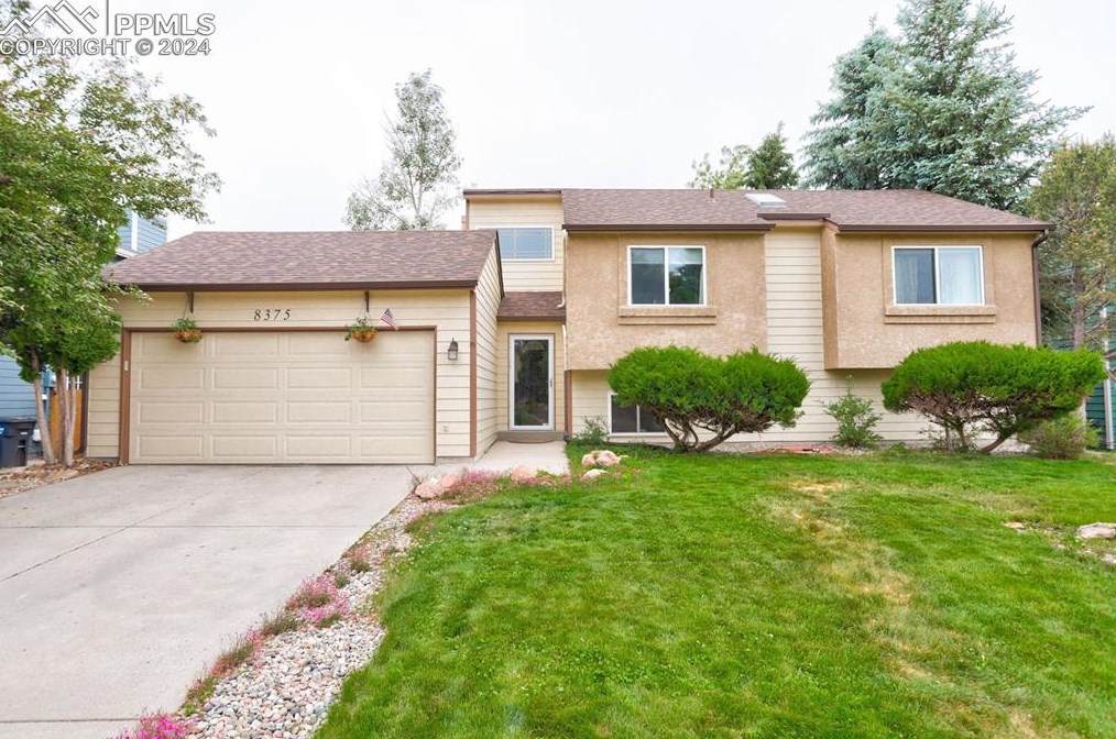 8375 Freemantle Dr, Colorado Springs, CO 80920-4902