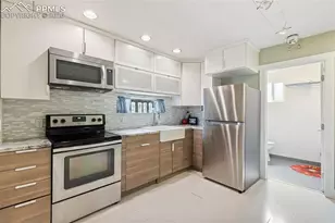 215 S 28th St, Colorado Springs, CO 80904 - Photo 10