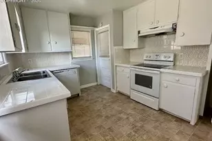 546 W St Vrain St, Colorado Springs, CO 80905 - Photo 24