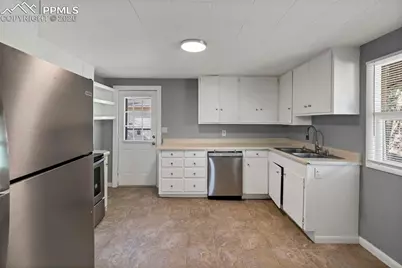 546 W St Vrain Street, Colorado Springs, CO 80905 - Photo 12