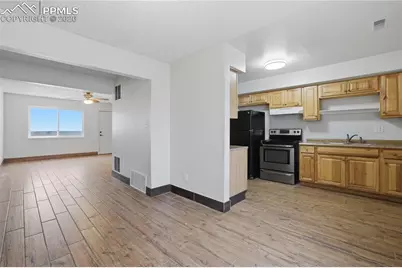 336 Robbins Mill Place, Colorado Springs, CO 80910 - Photo 2