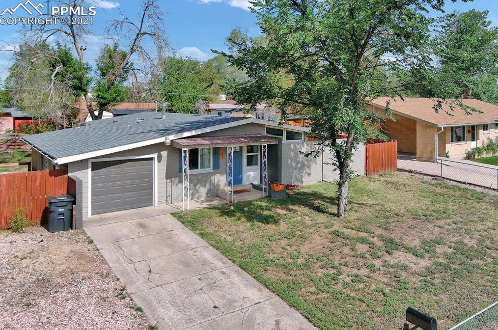 124 Bradley St, Colorado Springs, CO 80911-2104