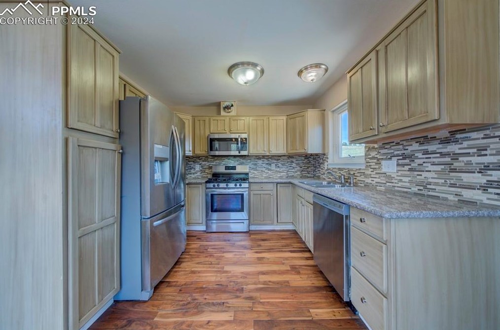 1309 Blue Mesa Dr, Divide CO 80814-9744 exterior